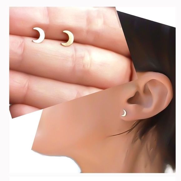 Moodtherapy Jewelry - ✨Crescent Moon Studs✨